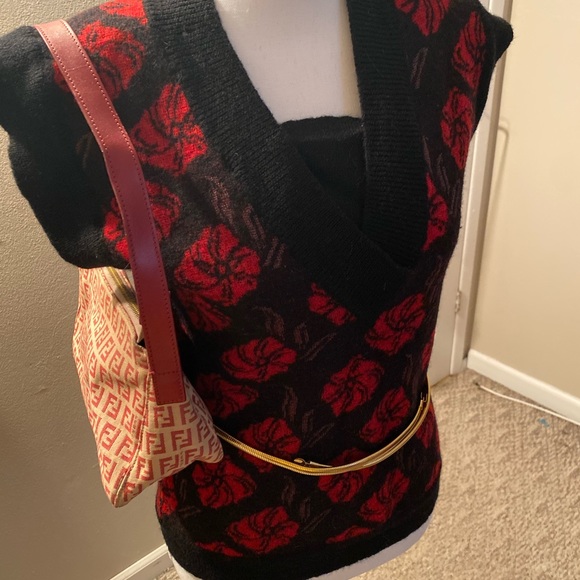 Sweaters - Sweater vest